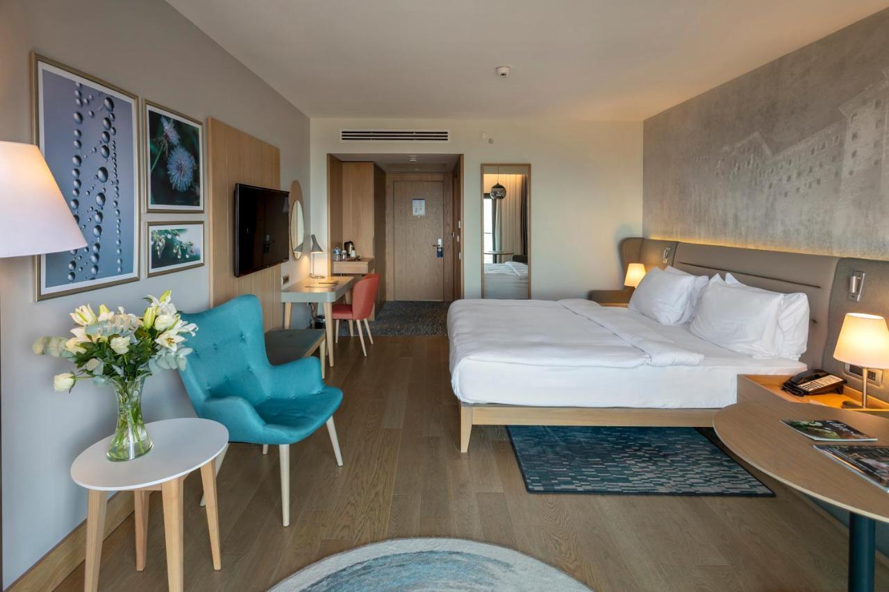 Radisson Blu Hotel Trabzon Eksteriør bilde A room at the hotel