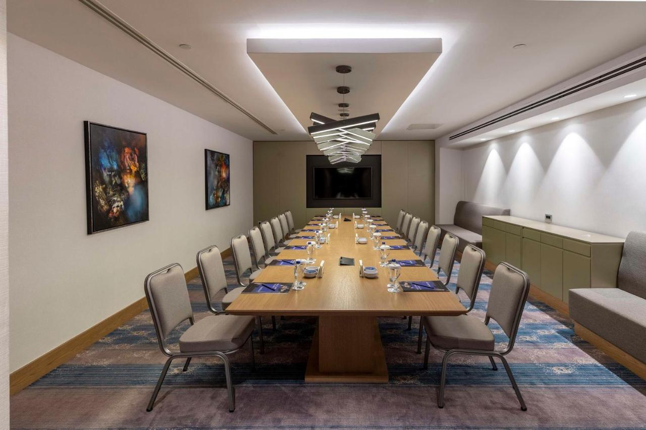 Radisson Blu Hotel Trabzon Eksteriør bilde Boardroom at the hotel